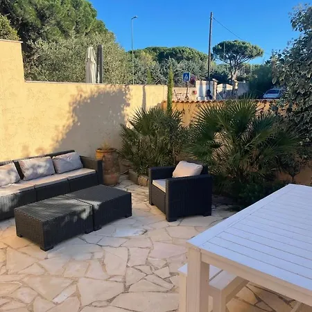 Superbe Emplacement , Terrasse Et Parking! Saint-Tropez